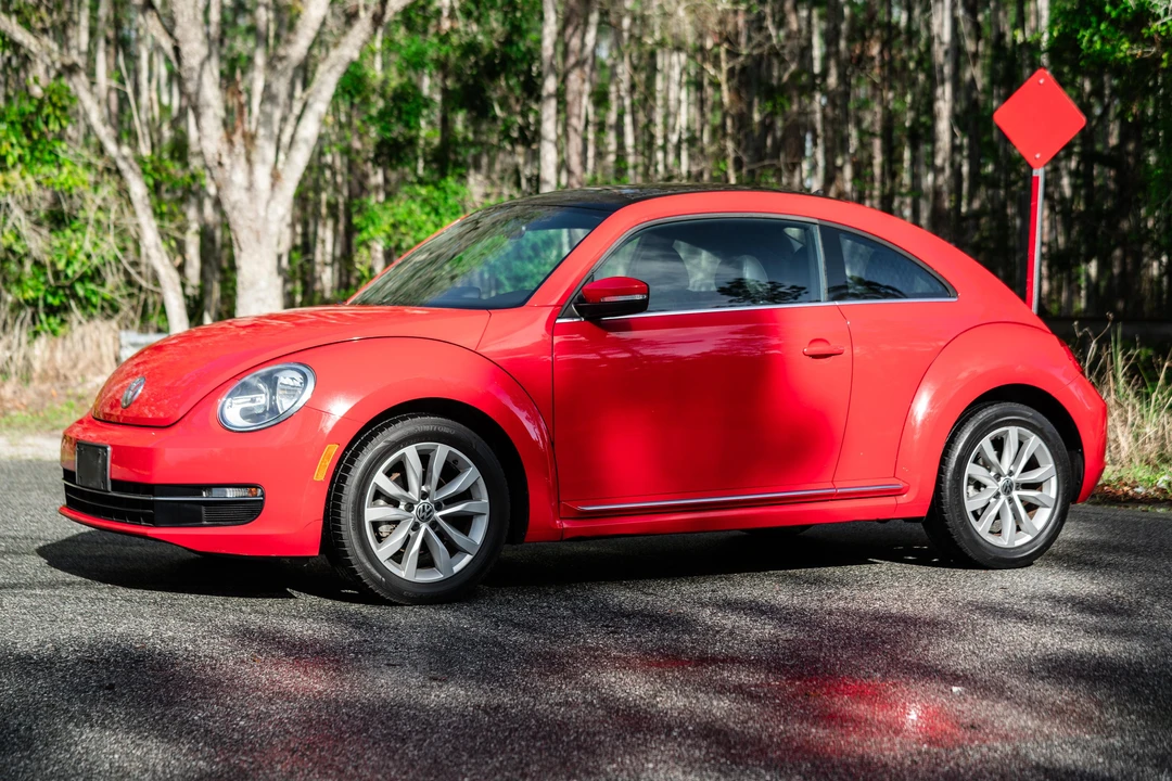 2013 Volkswagen A5 Beetle - Image 9 of 31