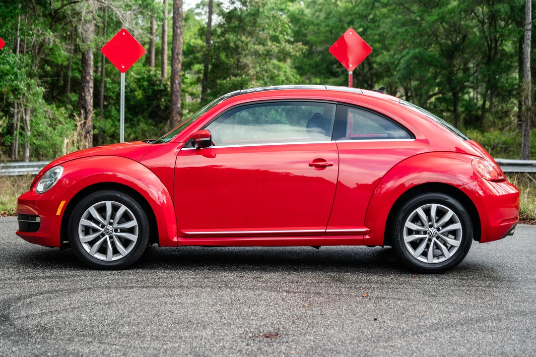 2013 Volkswagen A5 Beetle - Image 11 of 31