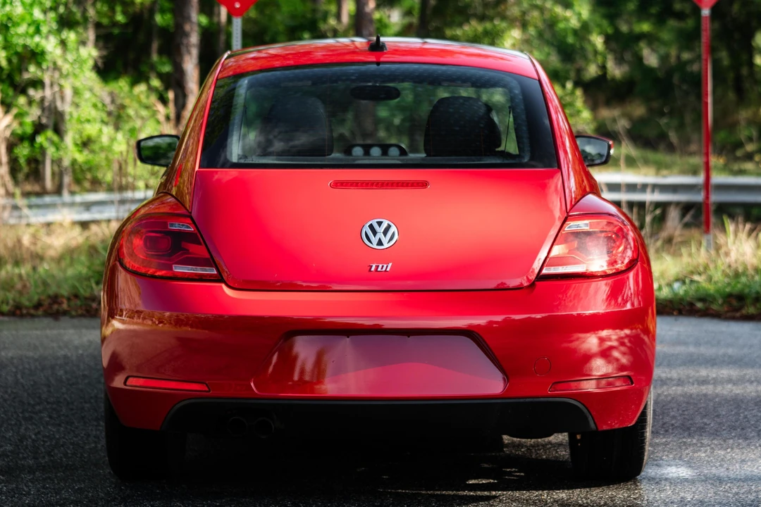 2013 Volkswagen A5 Beetle - Image 5 of 31