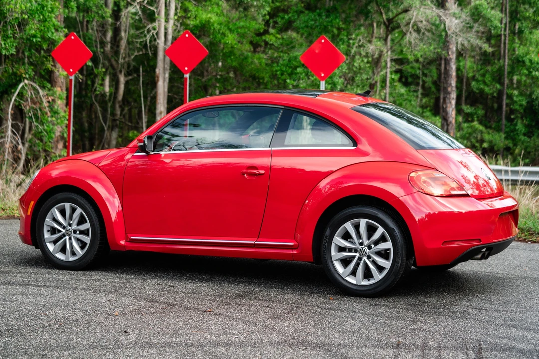2013 Volkswagen A5 Beetle - Image 4 of 31
