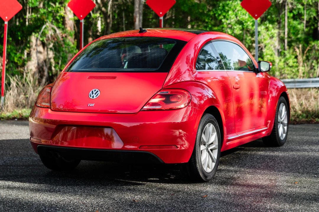 2013 Volkswagen A5 Beetle - Image 17 of 31