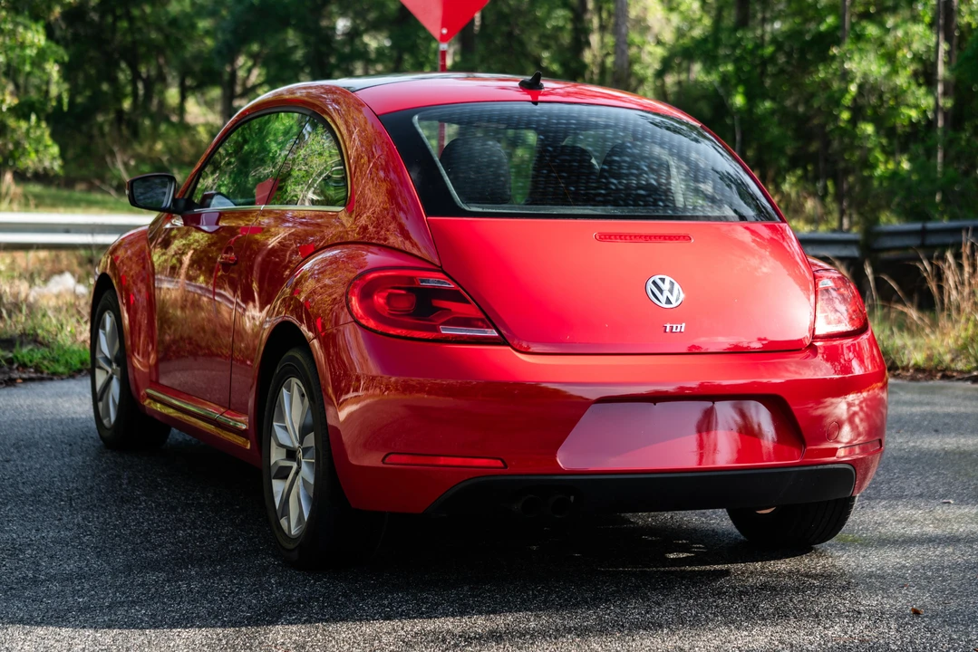 2013 Volkswagen A5 Beetle - Image 16 of 31