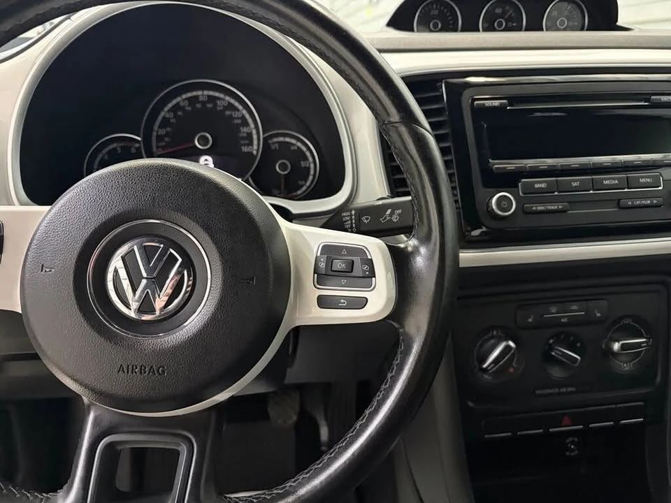 2013 Volkswagen A5 Beetle - Image 13 of 19