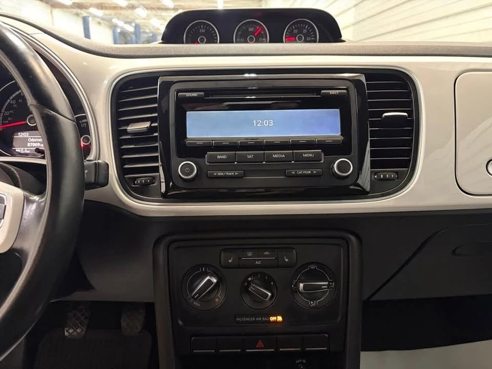 2013 Volkswagen A5 Beetle - Image 18 of 19
