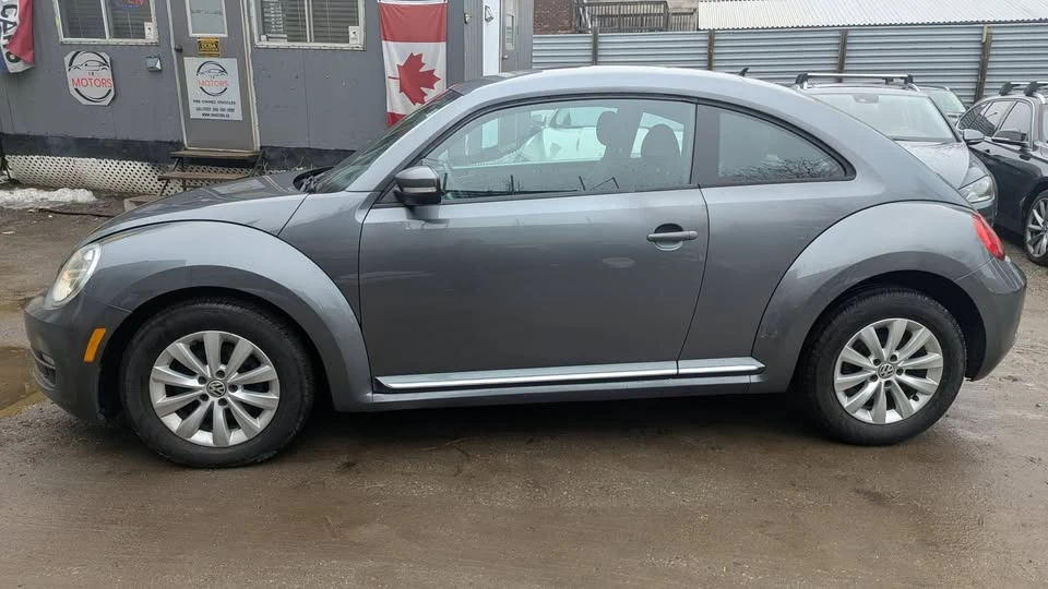 2013 Volkswagen A5 Beetle - Image 2 of 17
