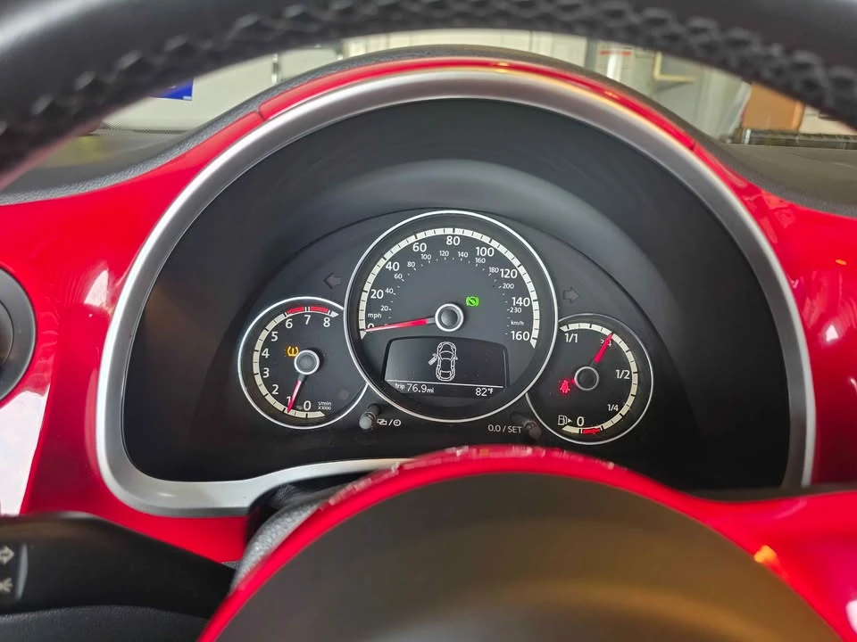 2013 Volkswagen A5 Beetle - Image 12 of 21