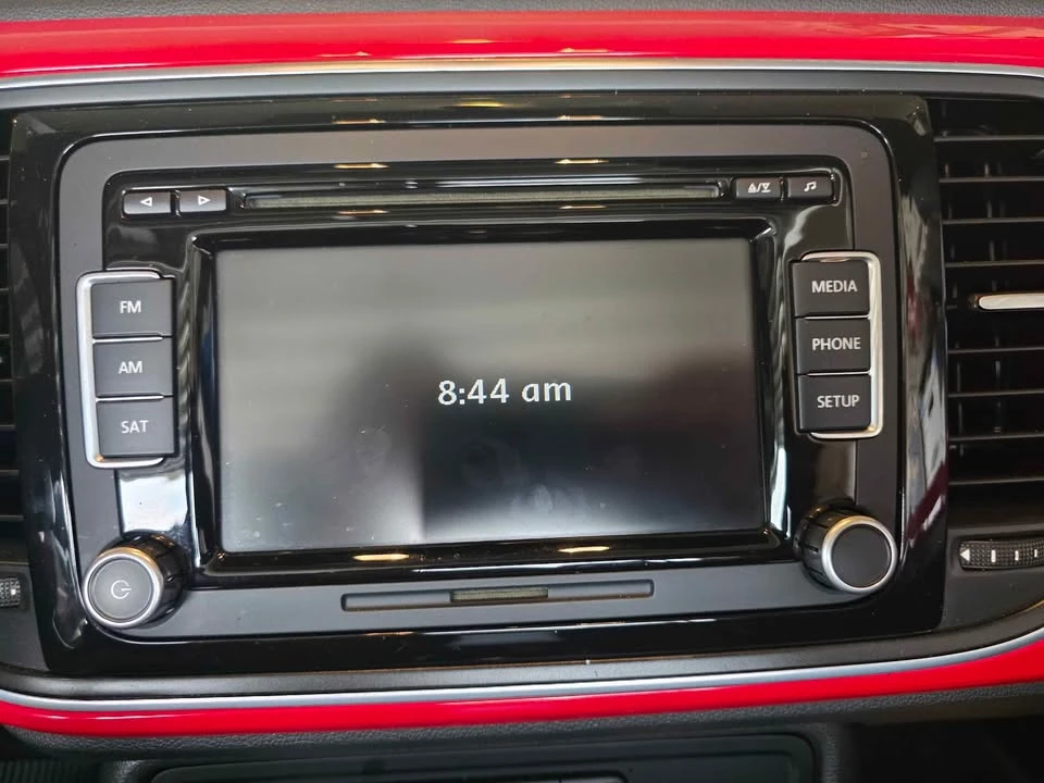 2013 Volkswagen A5 Beetle - Image 11 of 21