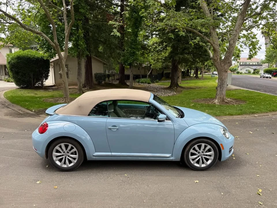 2013 Volkswagen A5 Beetle - Image 16 of 19
