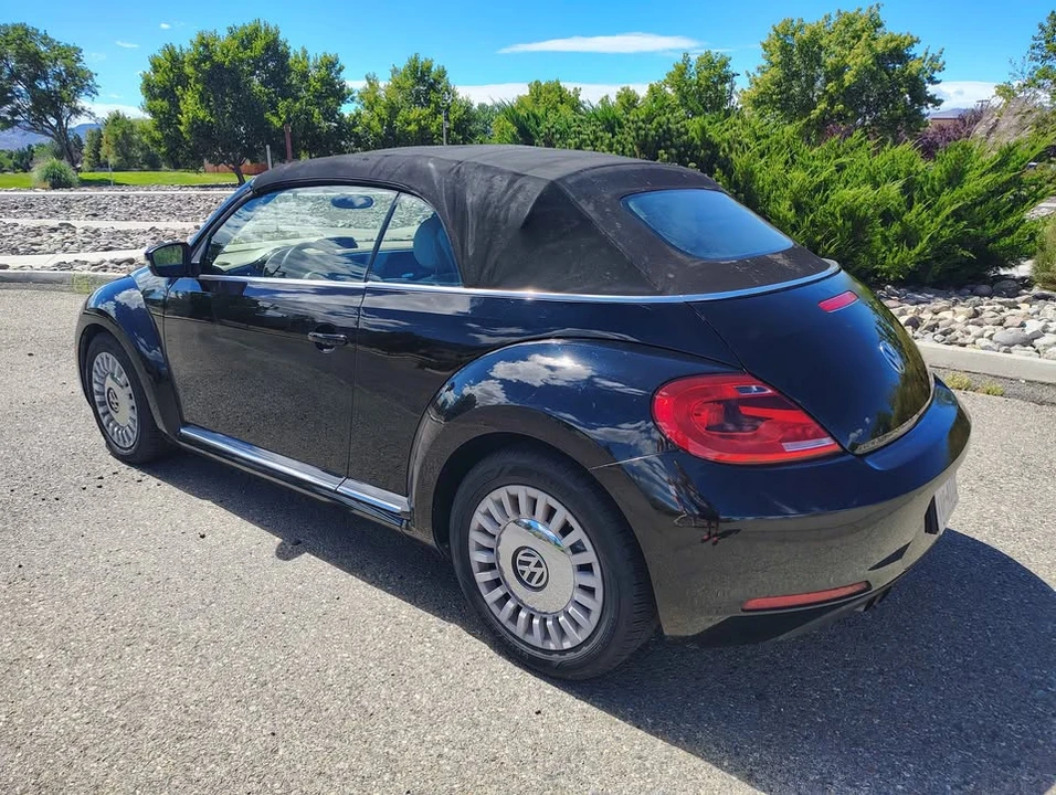 2013 Volkswagen A5 Beetle - Image 6 of 18