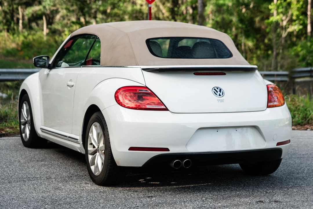 2013 Volkswagen A5 Beetle - Image 17 of 31