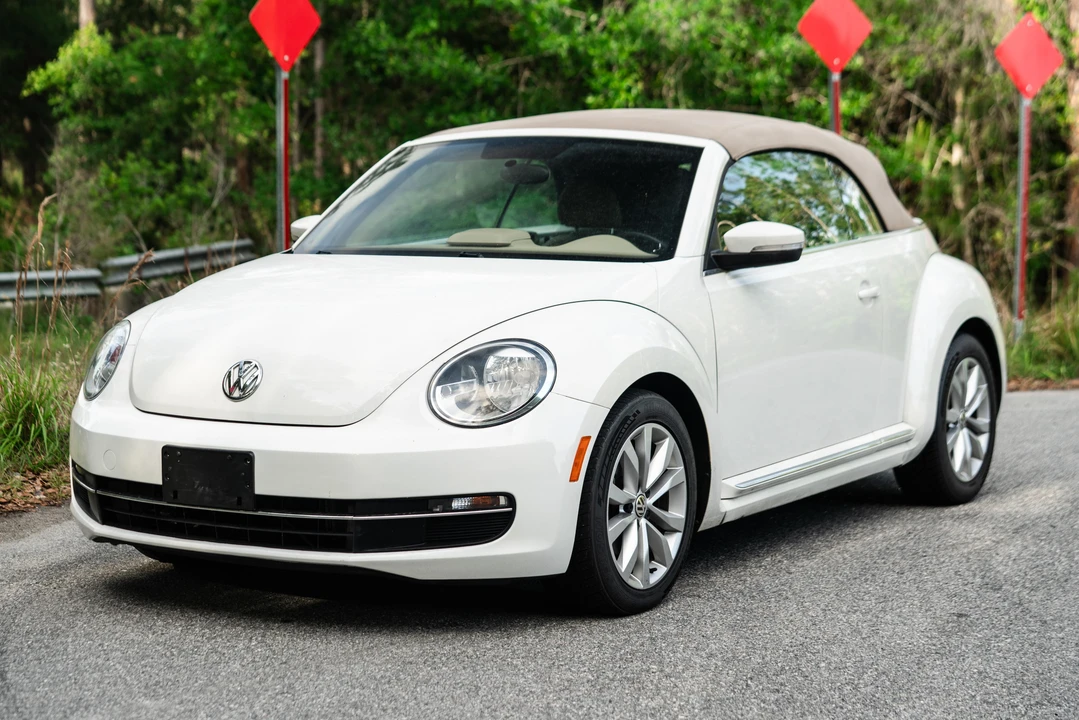 2013 Volkswagen A5 Beetle - Image 7 of 31