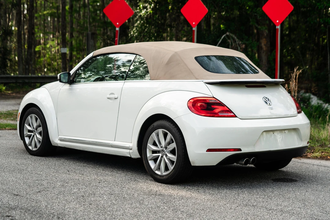 2013 Volkswagen A5 Beetle - Image 15 of 31
