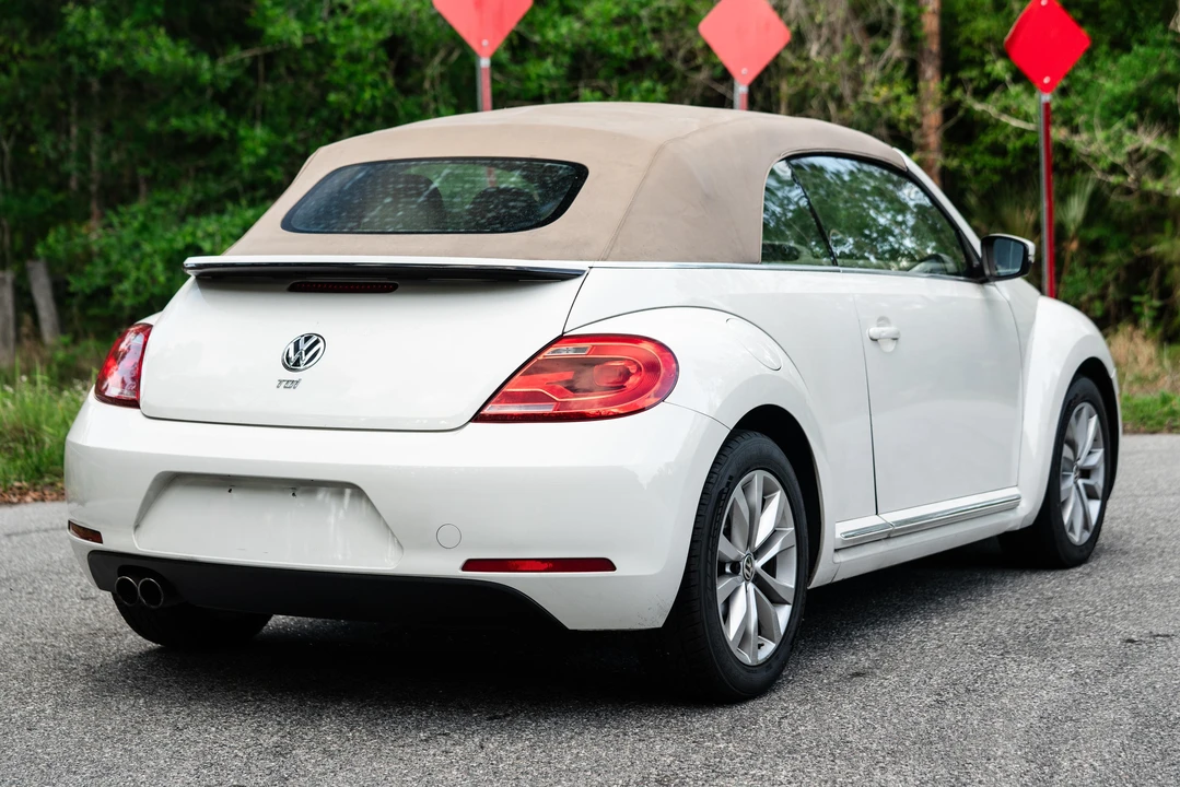2013 Volkswagen A5 Beetle - Image 19 of 31