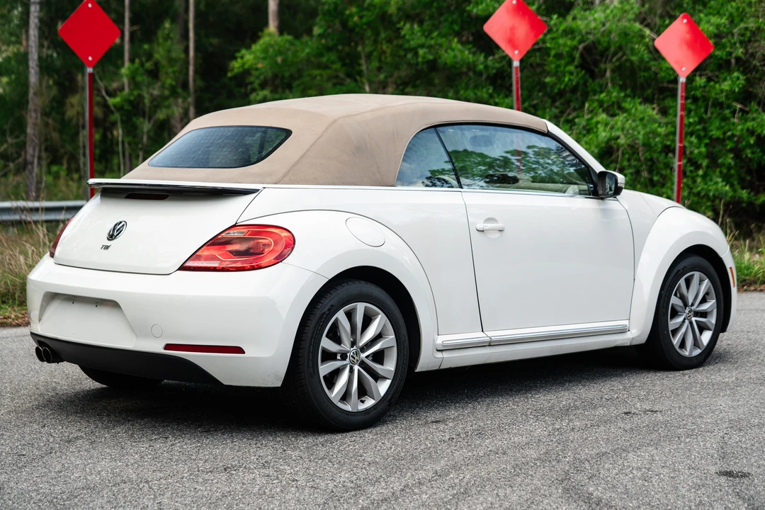 2013 Volkswagen A5 Beetle - Image 20 of 31
