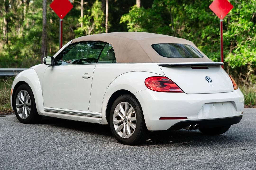 2013 Volkswagen A5 Beetle - Image 14 of 31