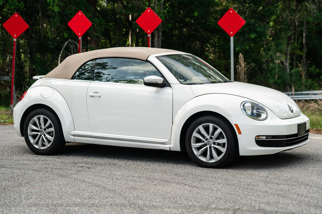 2013 Volkswagen A5 Beetle - Image 23 of 31