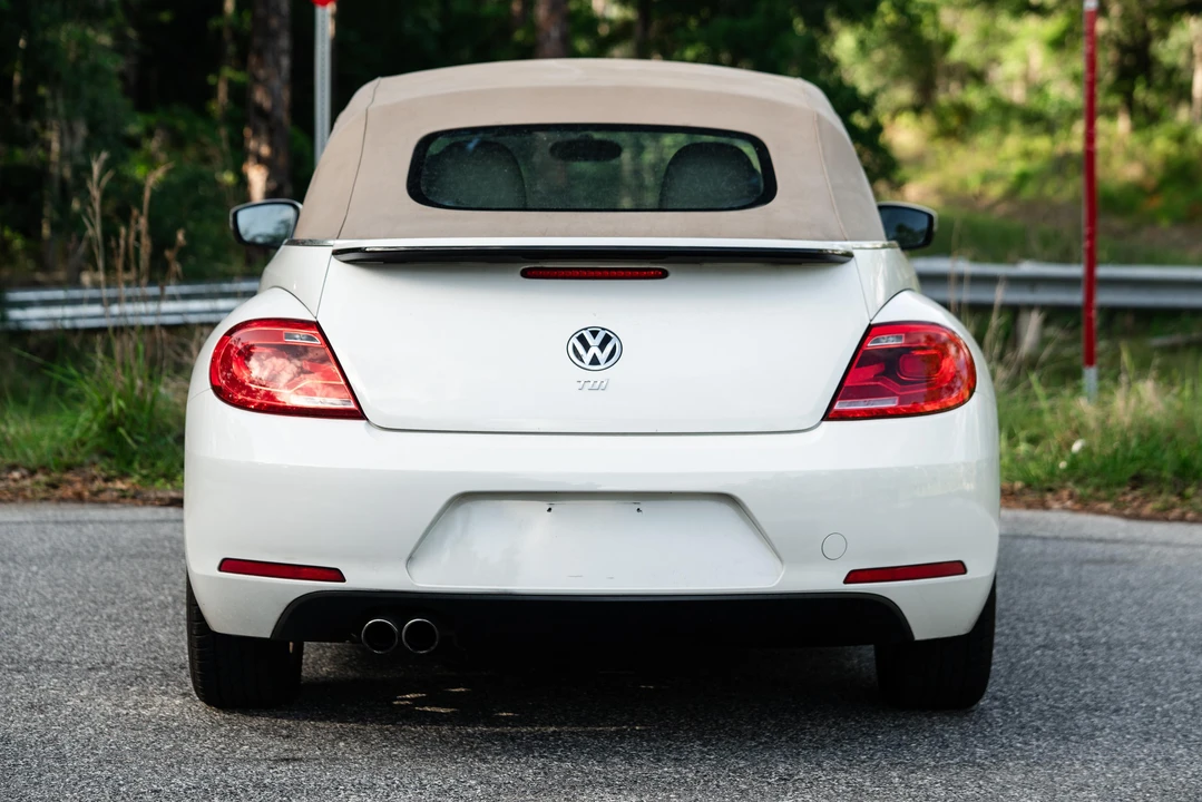 2013 Volkswagen A5 Beetle - Image 5 of 31