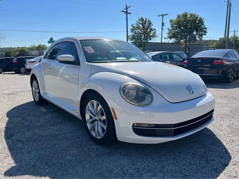 2013 Volkswagen A5 Beetle - Image 3 of 19