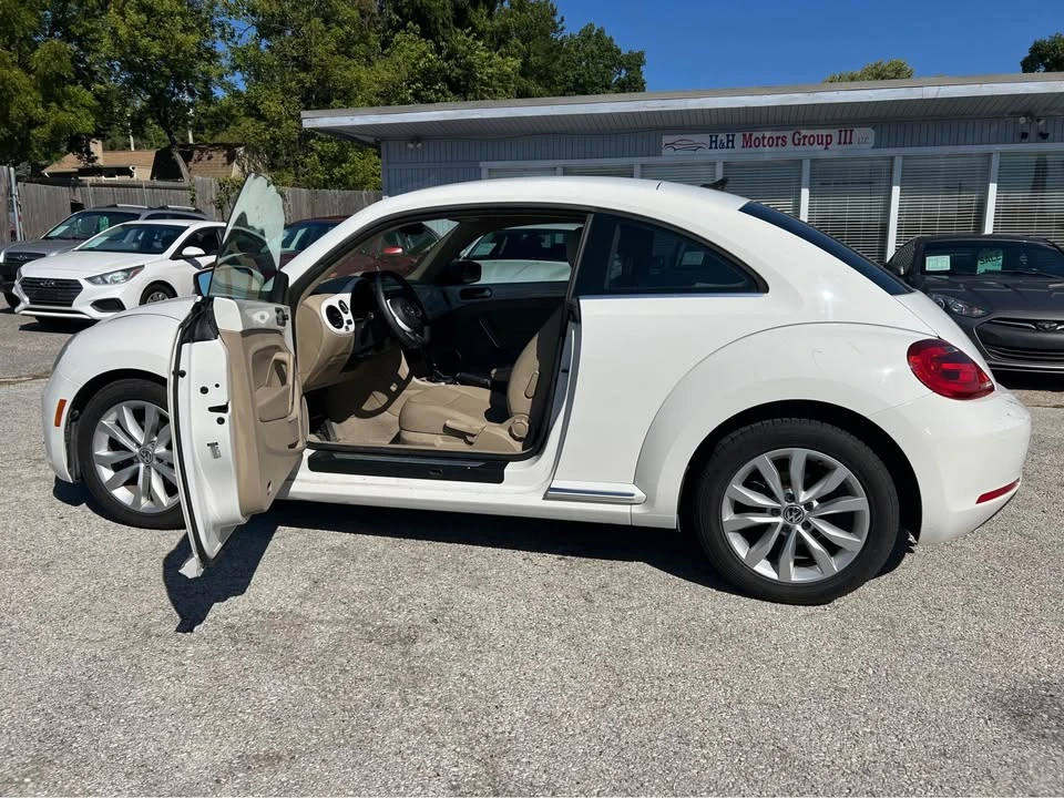 2013 Volkswagen A5 Beetle - Image 9 of 19
