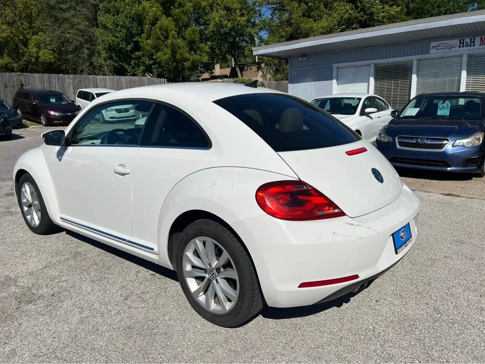 2013 Volkswagen A5 Beetle - Image 8 of 19