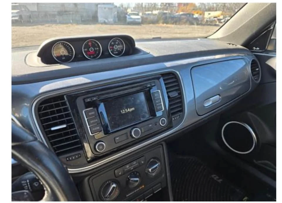 2013 Volkswagen A5 Beetle - Image 11 of 18