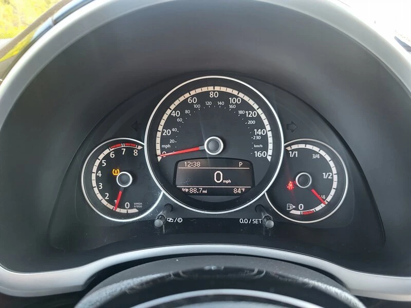 2013 Volkswagen A5 Beetle - Image 10 of 20