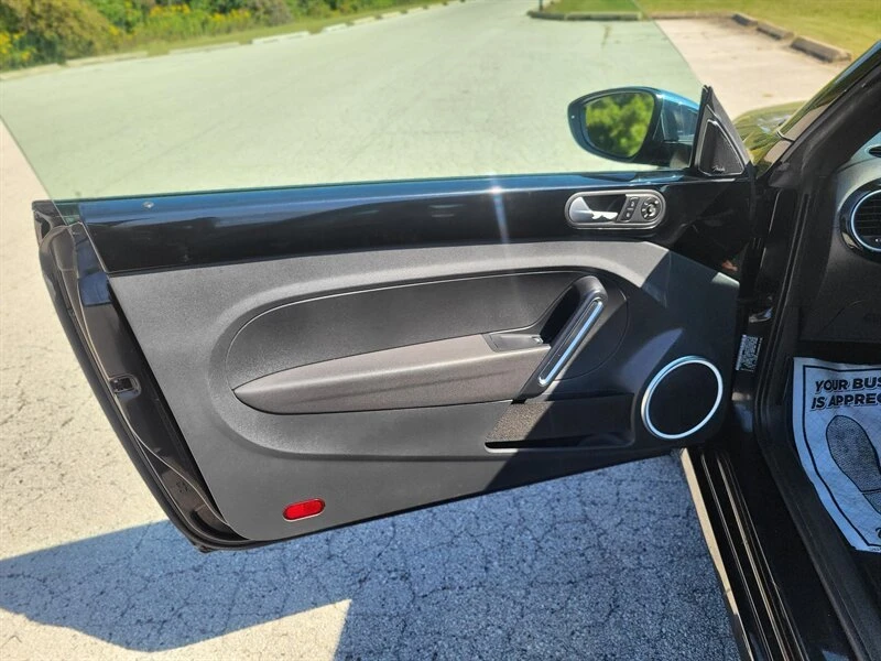 2013 Volkswagen A5 Beetle - Image 13 of 20