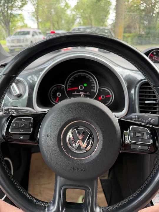 2013 Volkswagen A5 Beetle - Image 6 of 11