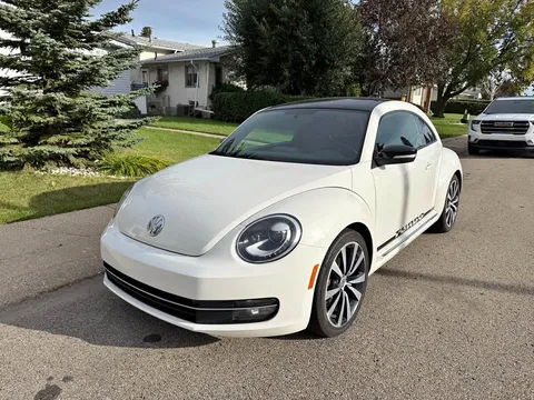 2013 Volkswagen Beetle Turbo Hatchback