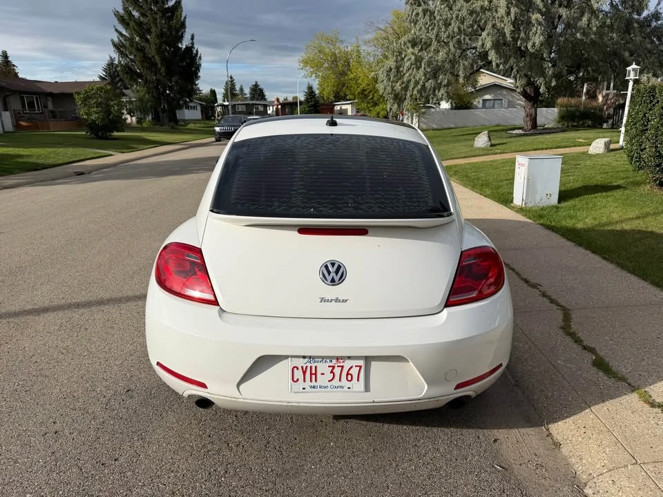 2013 Volkswagen A5 Beetle - Image 4 of 11