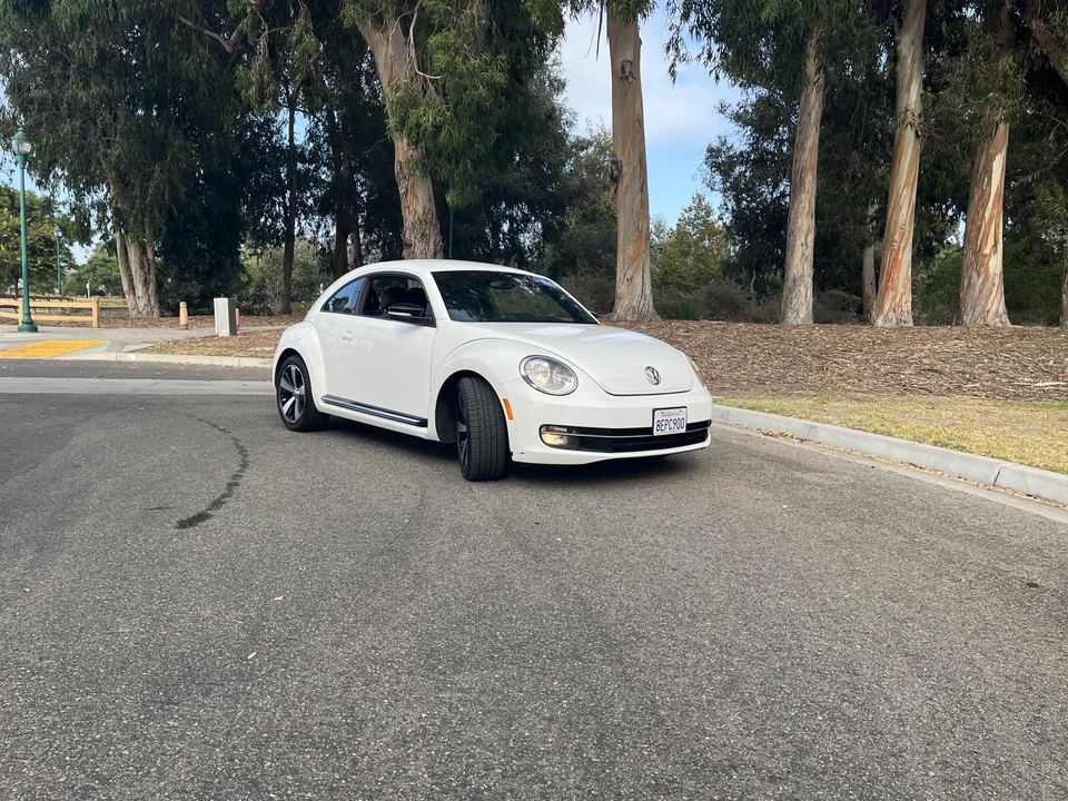 2013 Volkswagen A5 Beetle - Image 18 of 31