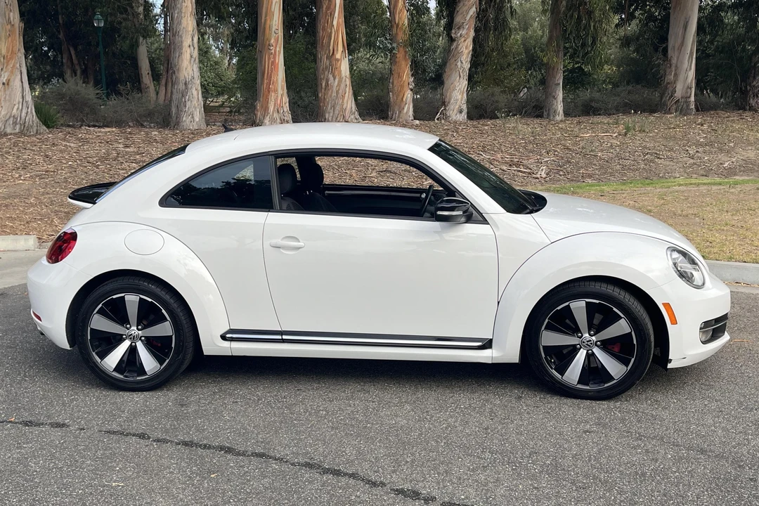 2013 Volkswagen A5 Beetle - Image 3 of 31