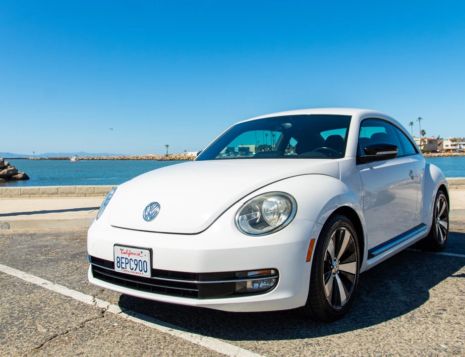 2013 Volkswagen A5 Beetle - Image 8 of 31