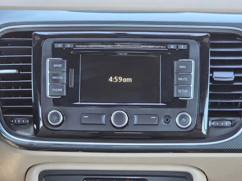 2013 Volkswagen A5 Beetle - Image 14 of 21