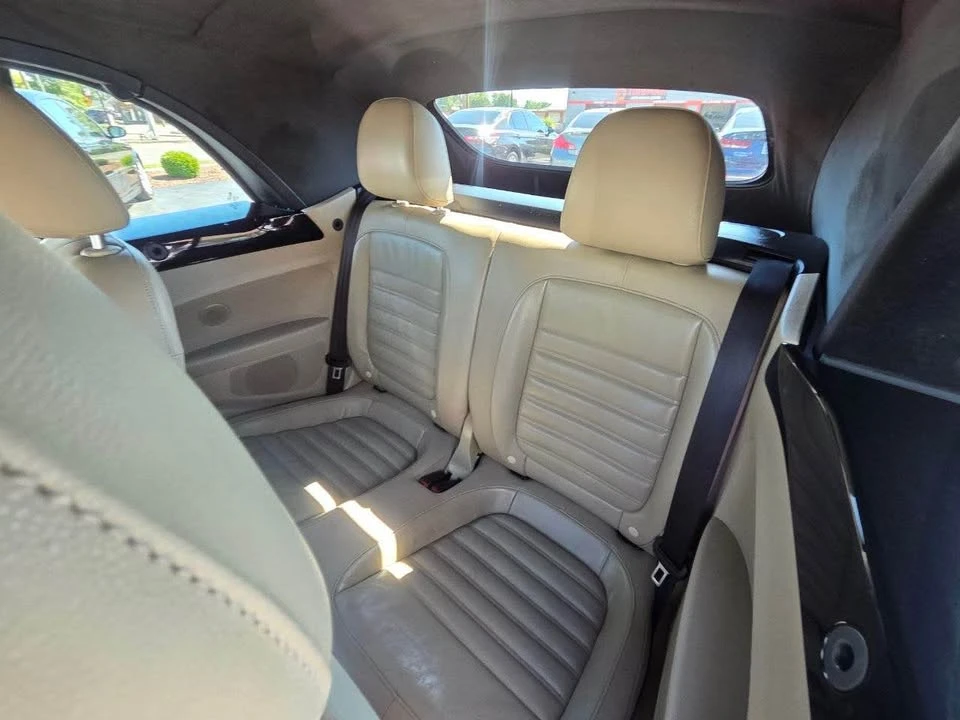 2013 Volkswagen A5 Beetle - Image 10 of 21
