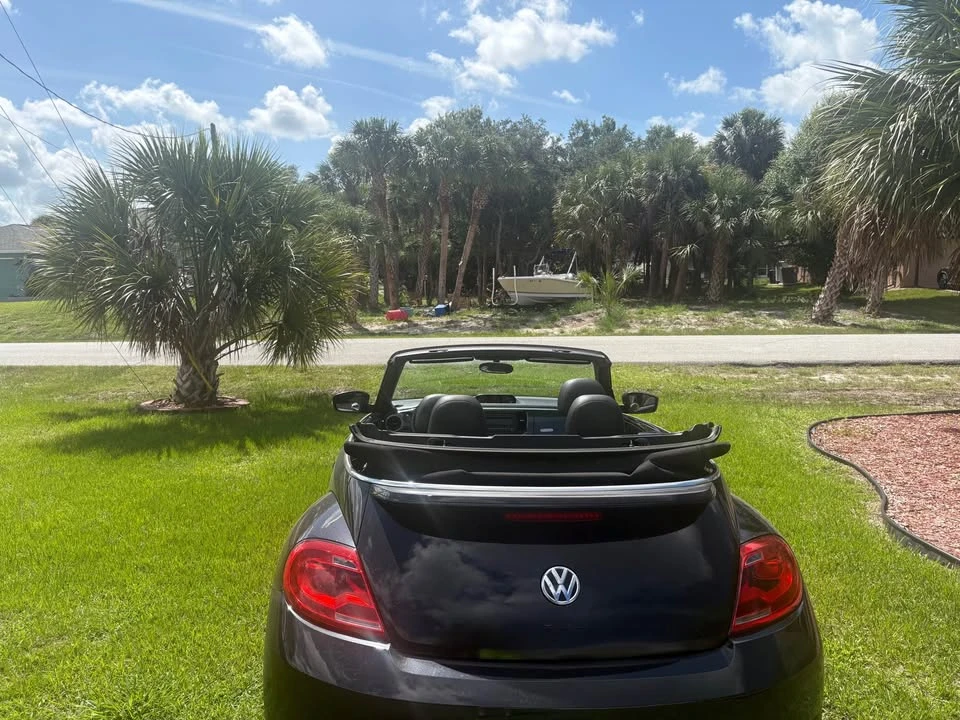2013 Volkswagen A5 Beetle - Image 2 of 5