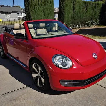 2013 Volkswagen Beetle Turbo Convertible 2D