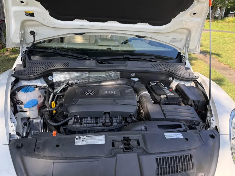 2013 Volkswagen A5 Beetle - Image 7 of 10