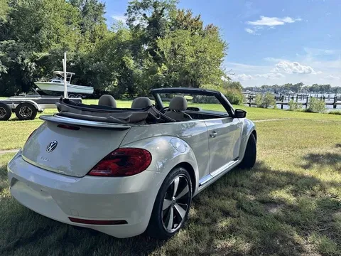 2013 Volkswagen Beetle Turbo Convertible 2D