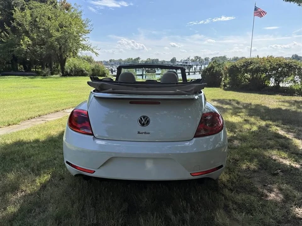 2013 Volkswagen A5 Beetle - Image 2 of 10