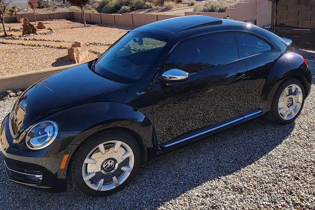 2013 Volkswagen A5 Beetle - Image 2 of 31