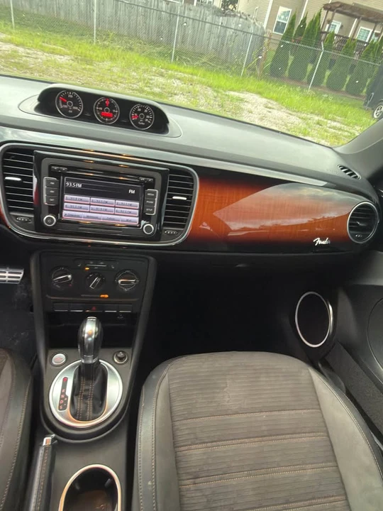 2013 Volkswagen A5 Beetle - Image 7 of 12