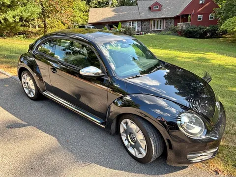2013 Volkswagen Beetle Turbo Fender Edition Hatchback 2D