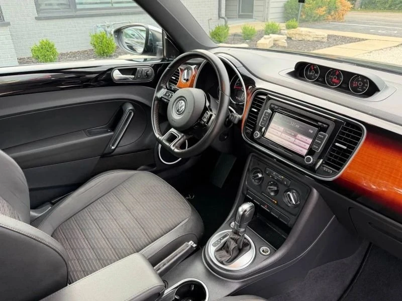 2013 Volkswagen A5 Beetle - Image 17 of 20