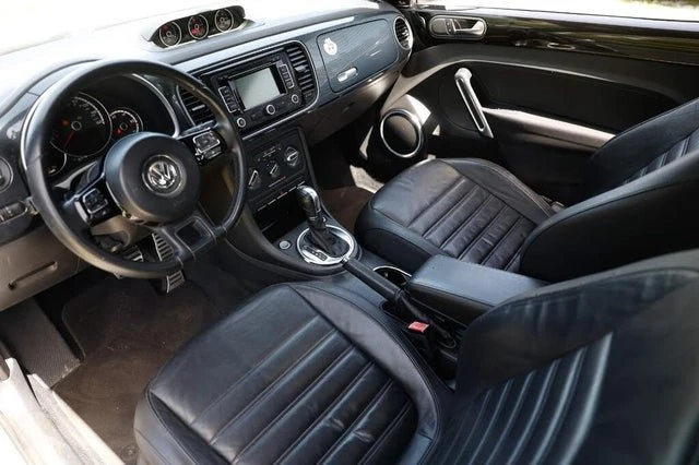 2013 Volkswagen A5 Beetle - Image 4 of 15