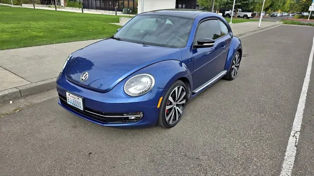2013 Volkswagen Beetle Turbo Hatchback 2D