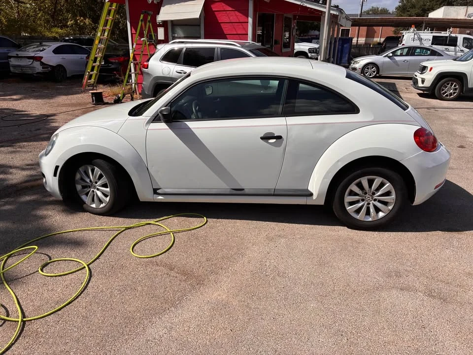 2013 Volkswagen A5 Beetle - Image 3 of 6