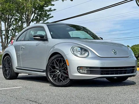 2013 Volkswagen Beetle Turbo Fender Edition Hatchback
