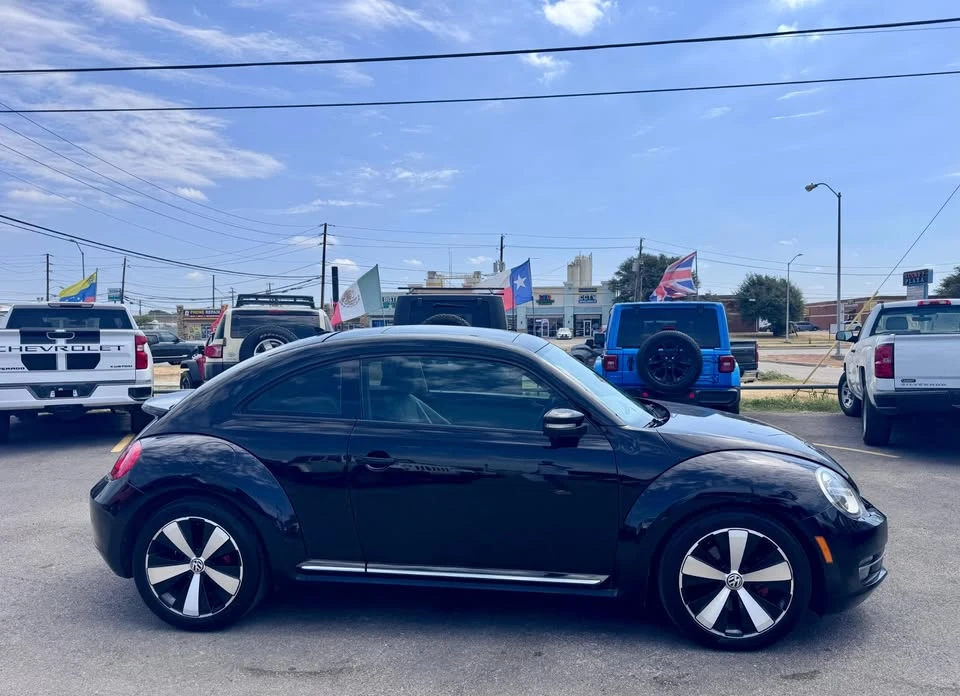 2013 Volkswagen A5 Beetle - Image 11 of 13