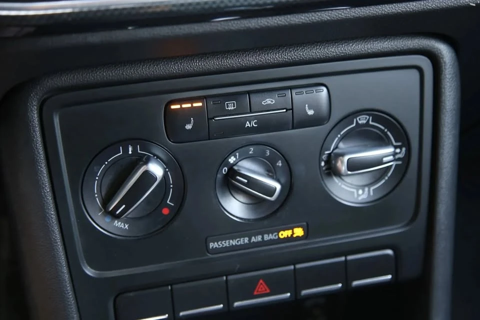 2013 Volkswagen A5 Beetle - Image 15 of 19